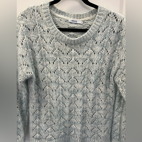 Ladies sweater - Picture 3 of 4